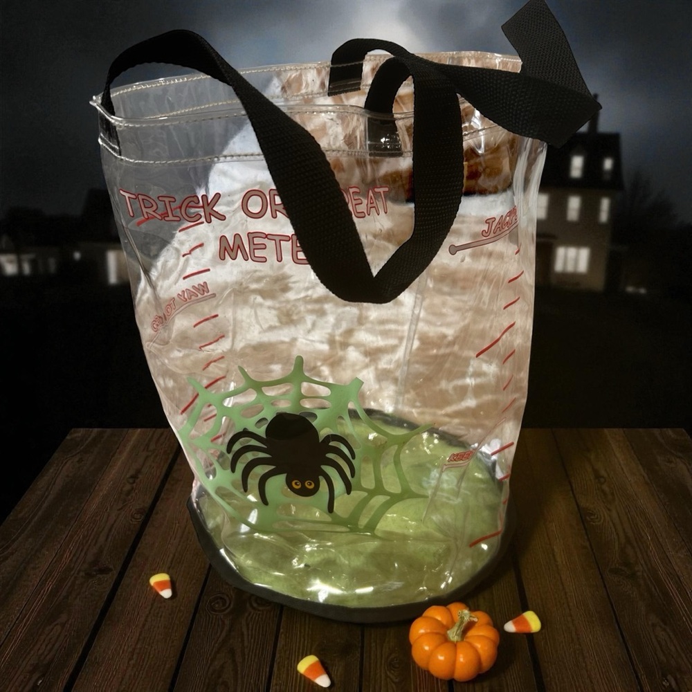 Old navy vintage 2003 trick or treat bag plastic see through Halloween Decor - Picture 1 of 11